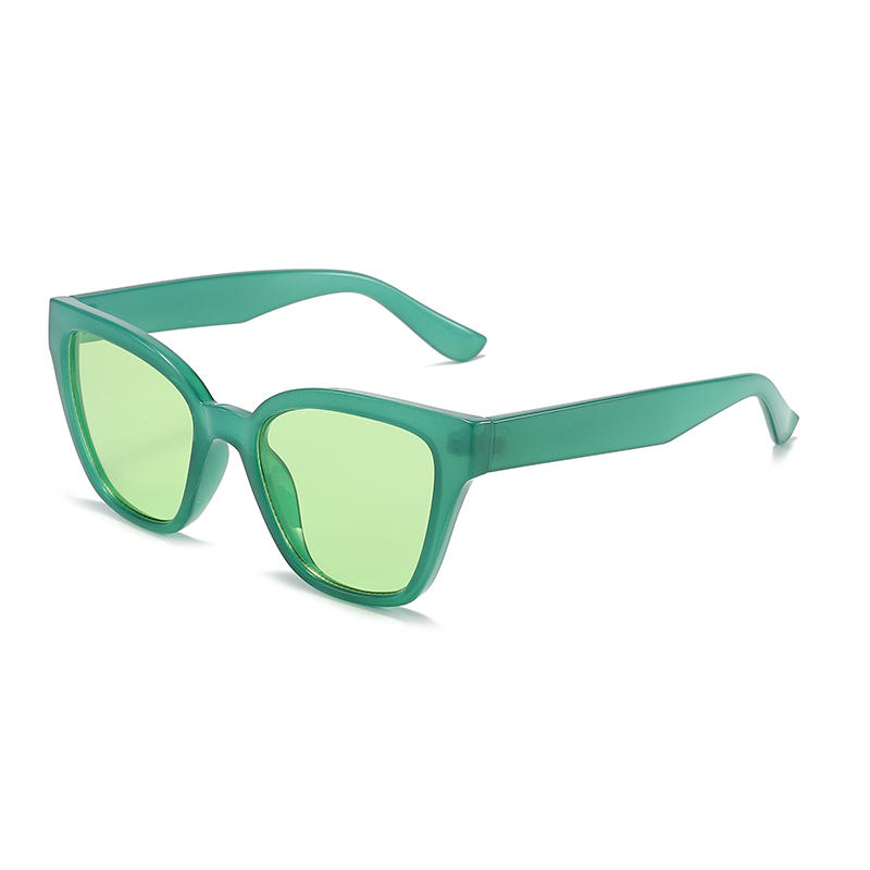 نظارات شمسية للشاطئ والعطلات للسيدات 2023