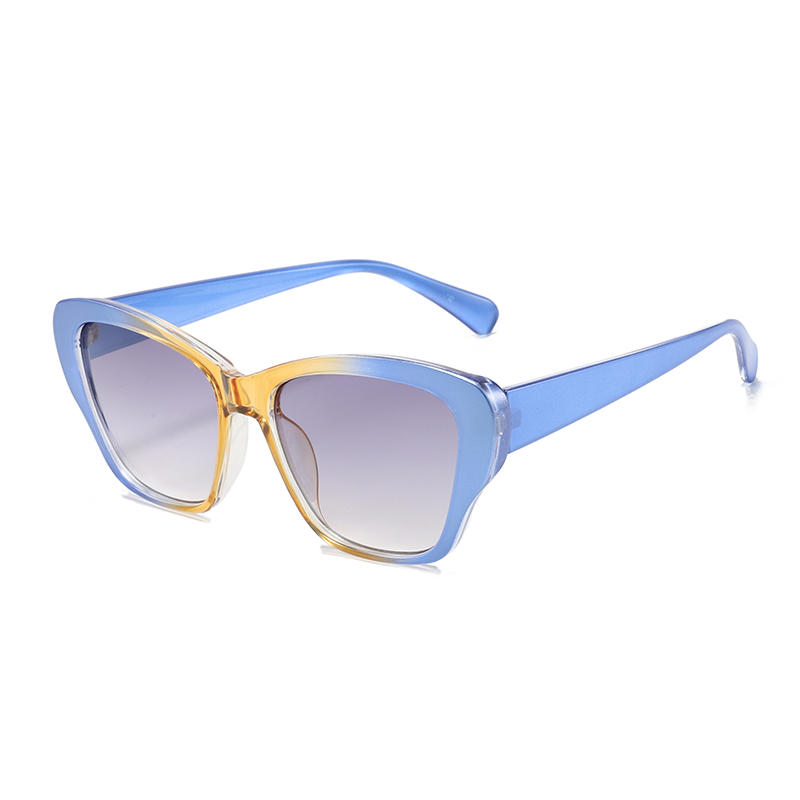 نظارة شمسية رياضية كلاسيكية بإطار أزرق للنساء