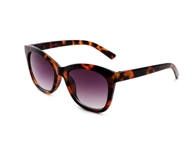 نظارات شمسية بإطار عين القطة 2022 مخصصة للنساء