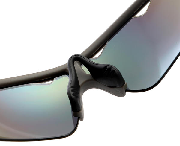 الصين OEM / ODM الصانع المضادة للوهج UV400 عدسة قابلة للتبديل النظارات الشمسية النظارات الواقية